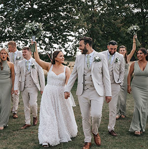 Swagger and Swoon wedding tie matching UK free listing with image by Rachael Barron Photography