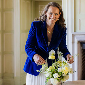 Antonia Roskill - Honour and Pop-wedding and party planner Berkshire free directory listing