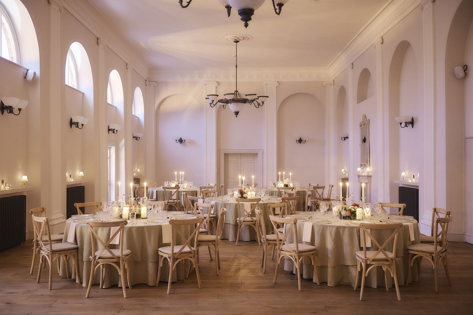 Kings Head Hotel Cirencester styled for a wedding by Sandra at Fabulous Functions UK