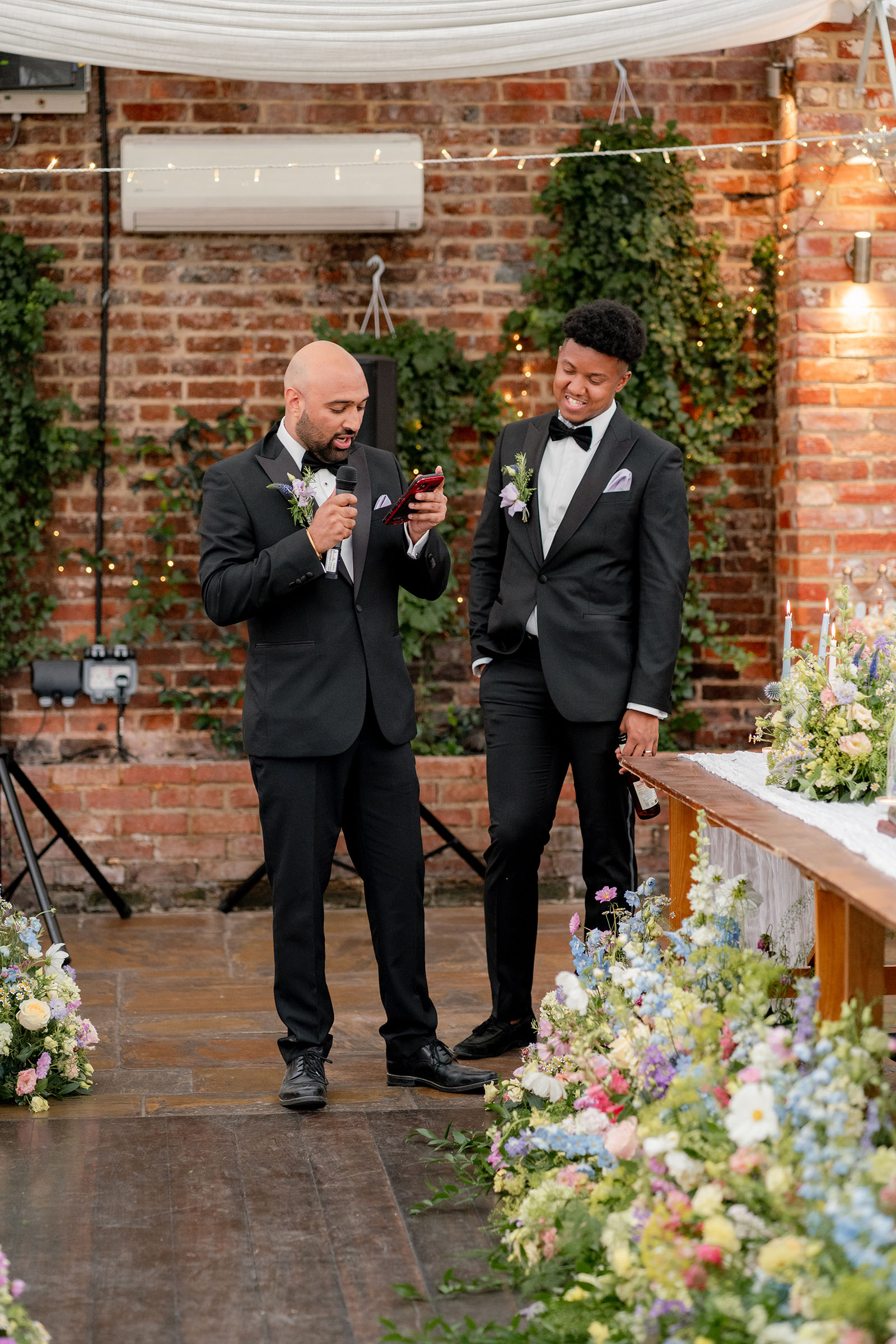 Summer wedding at Northbrook Park with Cat Brant Photography