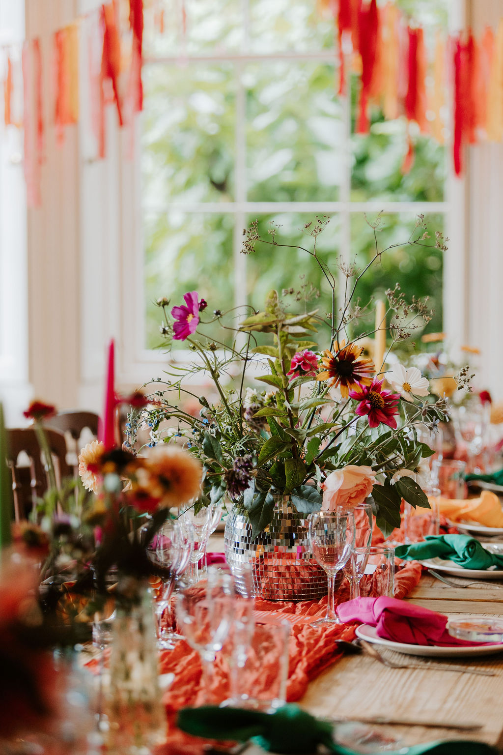 wedding flowers at Colehayes Park Devon