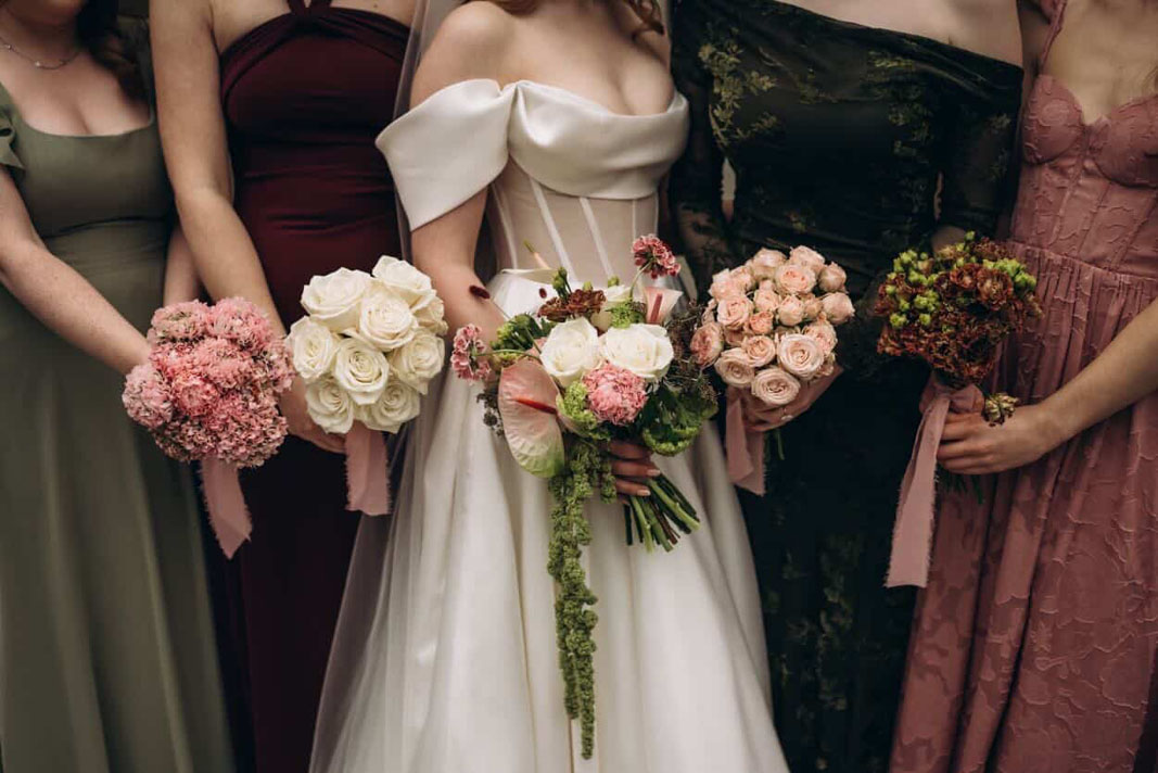 Erin and Peony wedding flowers at Middleton Lodge photographed by Yuliia Mar Photography