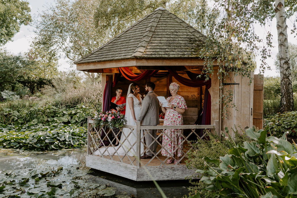 South Farm Hertfordshire real wedding with Shell O'Toole Photography