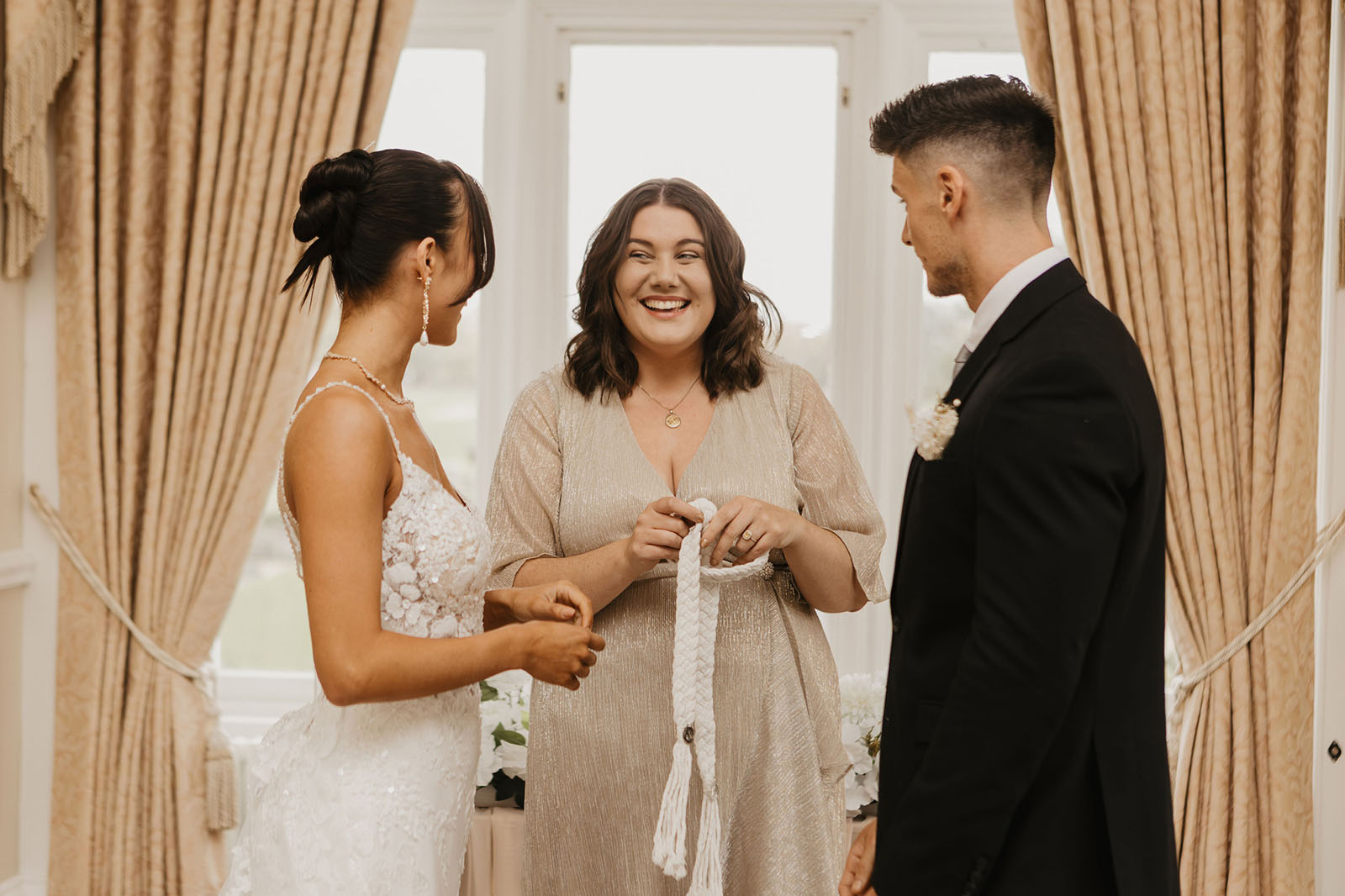 wedding ideas in natural muted champagne tones from Wivenhoe House in Colchester