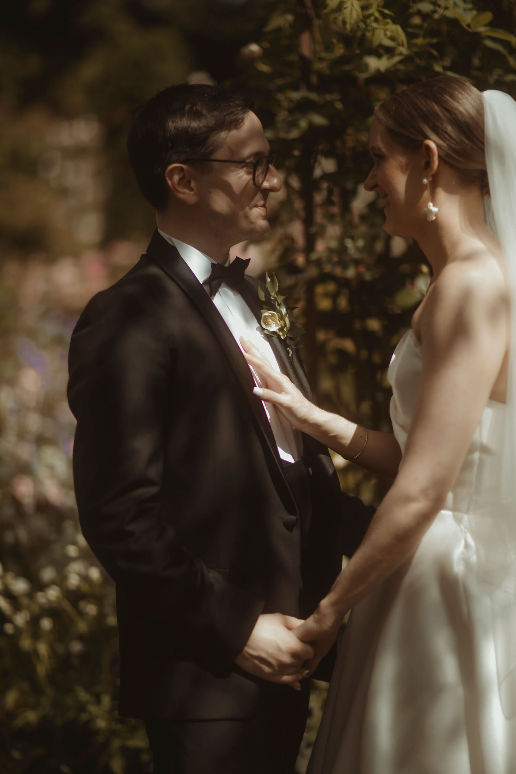 luxury Middleton Lodge wedding in Yorkshire with florals by Jemma Khan Studio and Christopher Western Photography