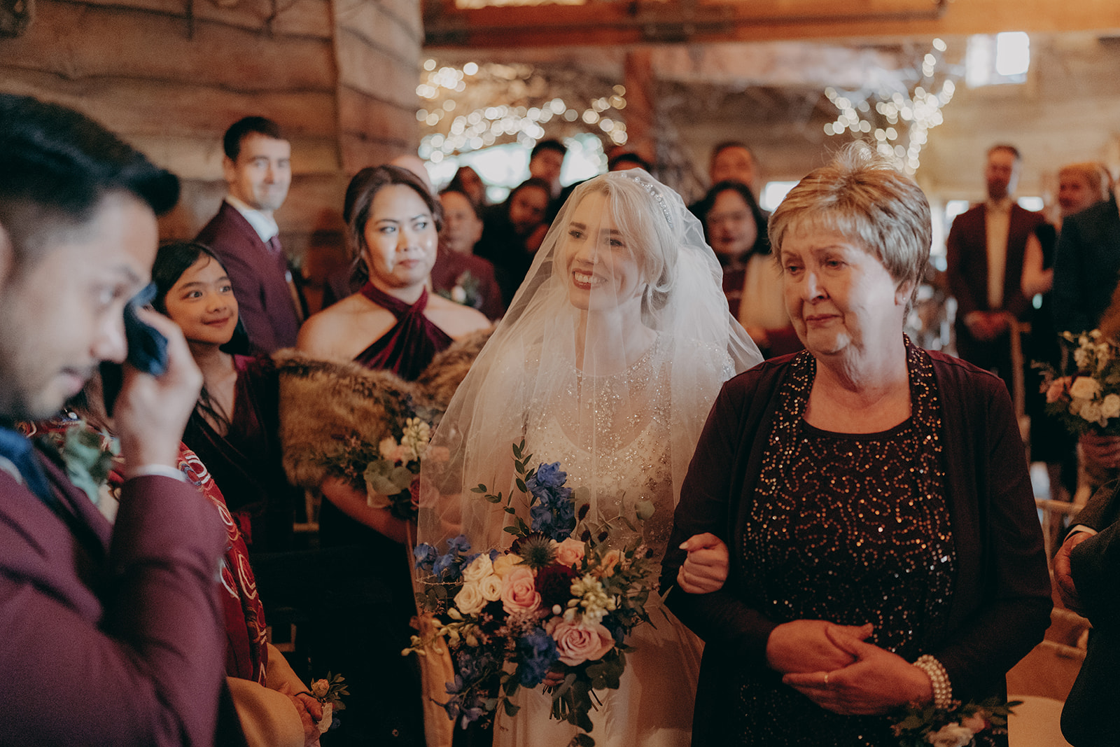 North Yorkshire wedding photographer capturing Alnwick treehouse wedding