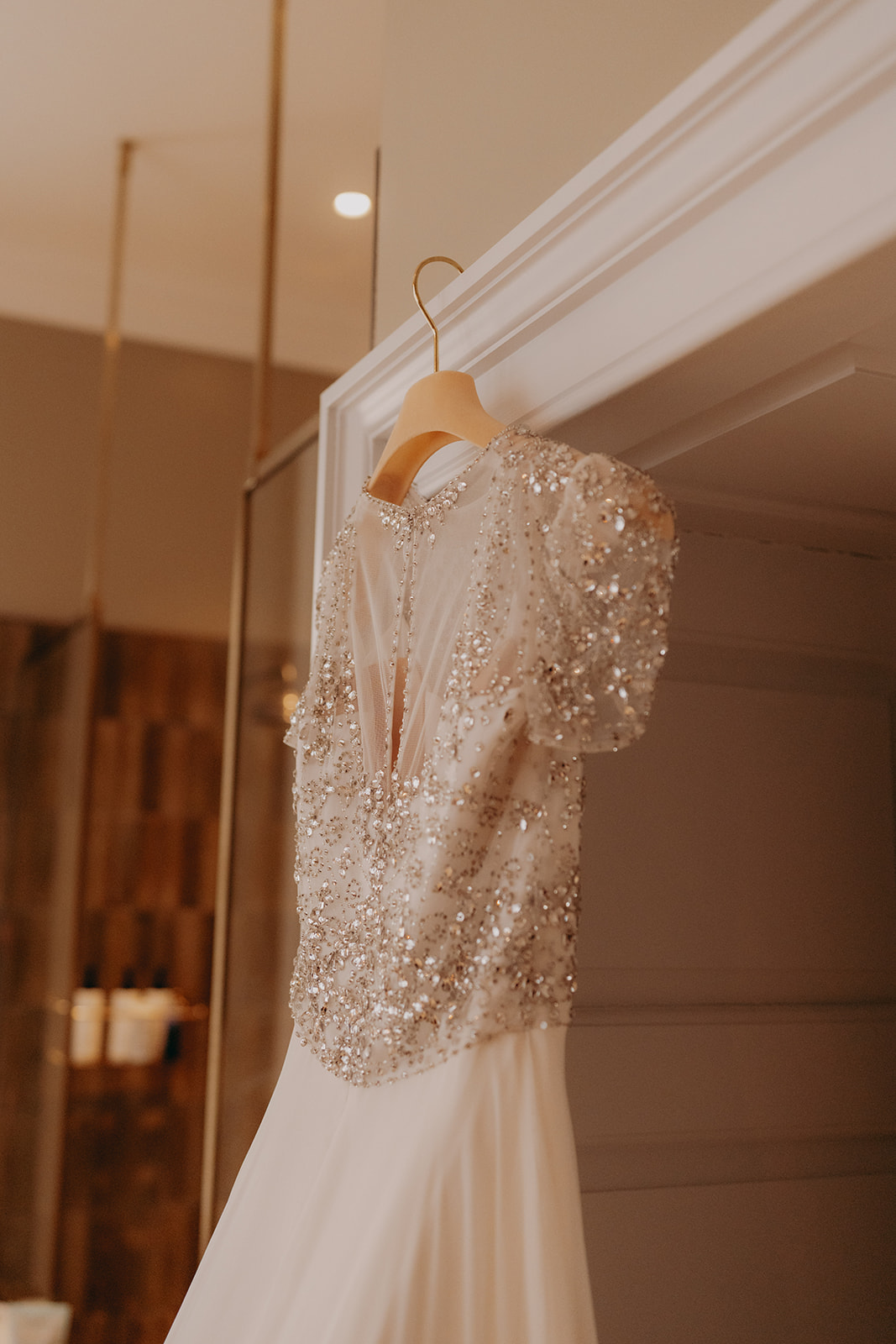 Alnwick treehouse wedding captured by North Yorkshire wedding photographer