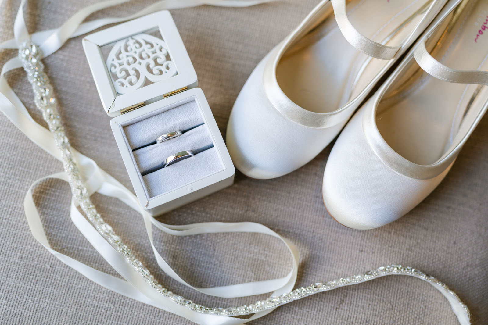 real wedding photography at Sandhole Oak Barn by Christy Photography