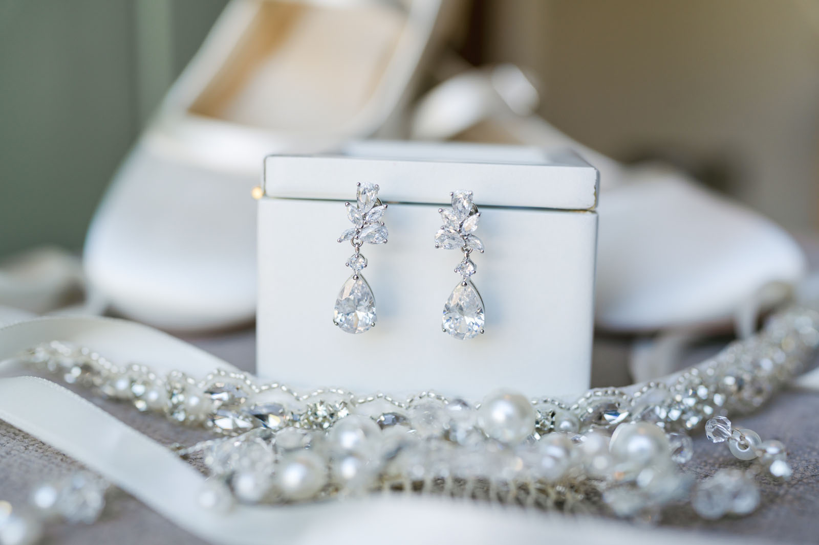real wedding photography at Sandhole Oak Barn by Christy Photography