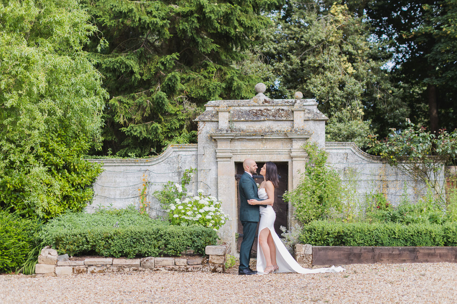 Normanton Park Gardens wedding ideas blog with Ferri Photography