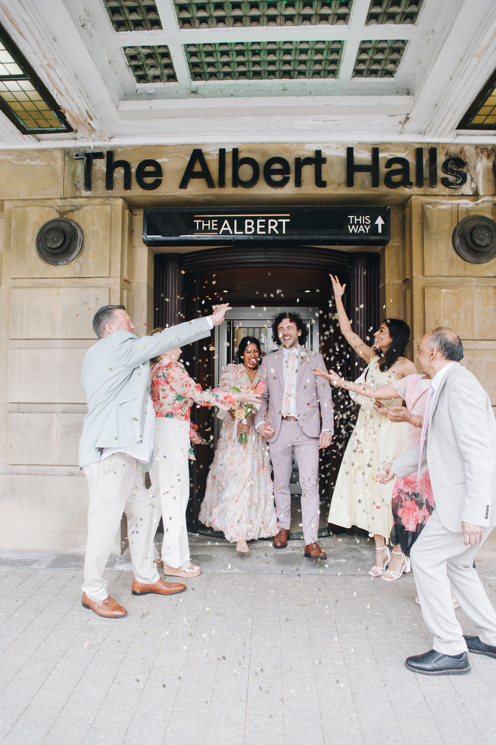 civil wedding Bolton Albert Halls | credit Priti Shikotra Photography