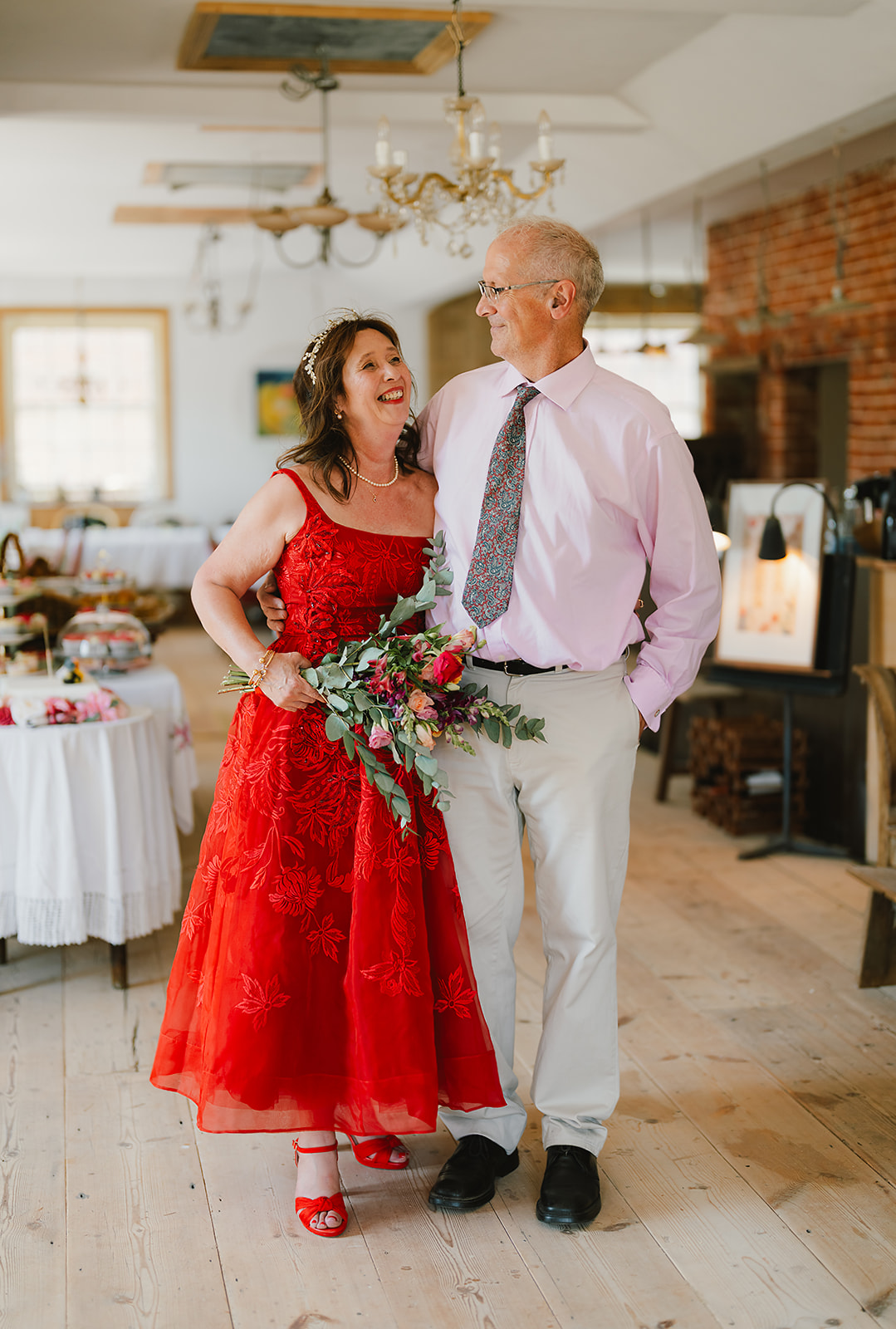 real wedding in Norwich Norfolk with a mature couple and friends helping | Andy Davison Photography