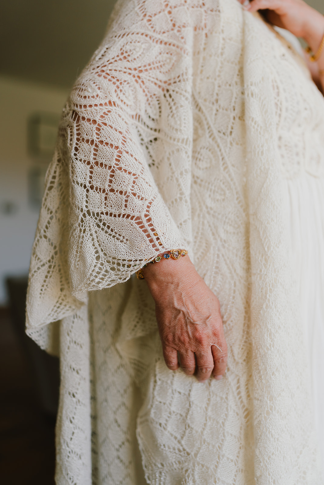 real wedding in Norwich Norfolk with a mature couple and friends helping | Andy Davison Photography