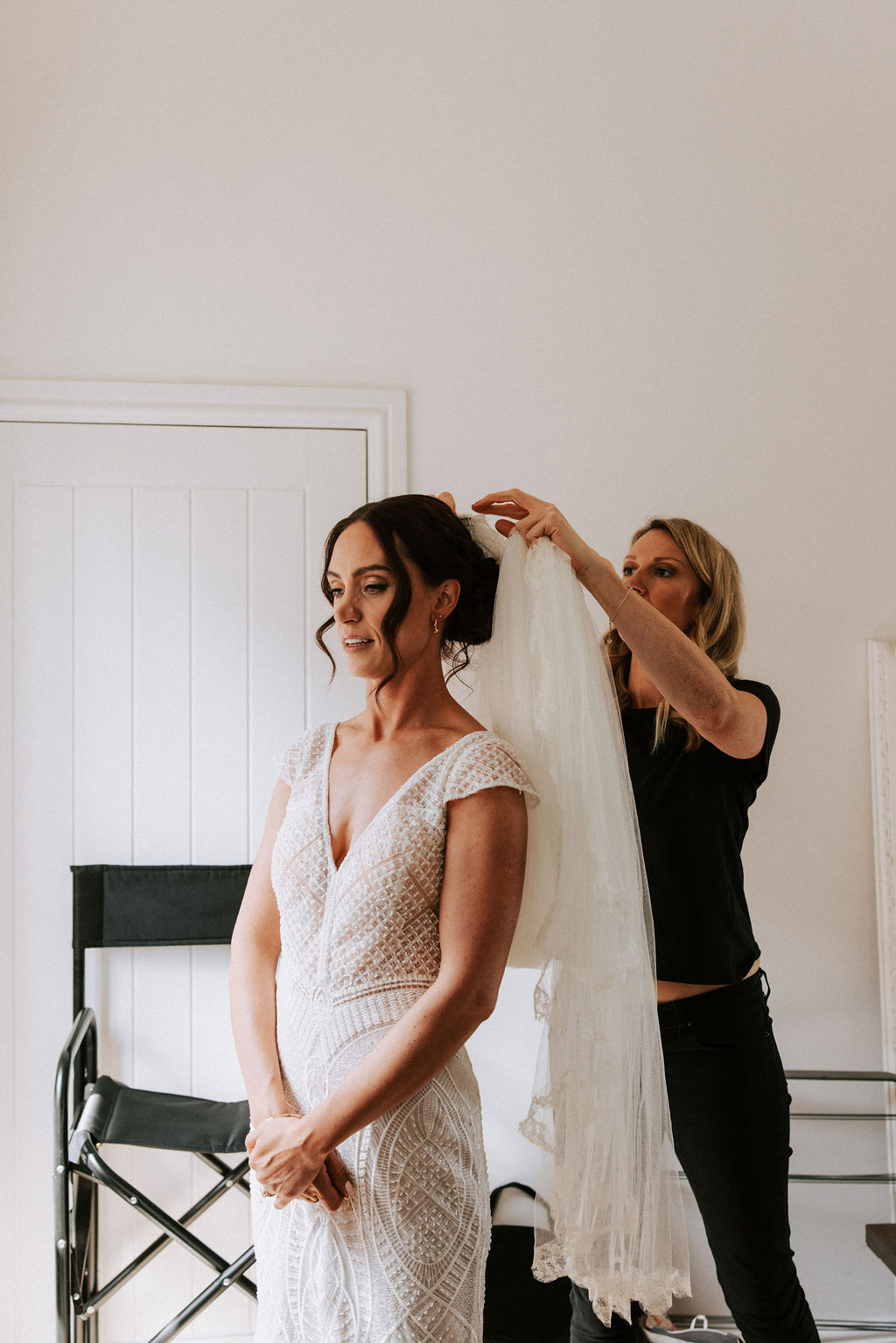 real couple's wedding in Hertfordshire with outdoor ceremony | Nicki Shea Photography at Beaumont Hall