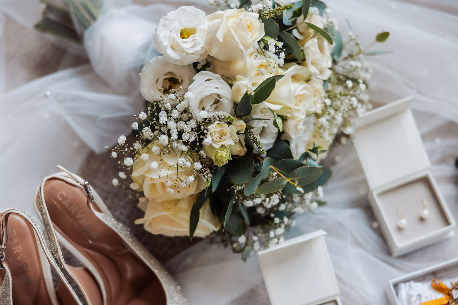 real wedding at Woodlands Hotel Leeds with black tie dress code and images by Yorkshire photographer Fabio Photography from Halifax