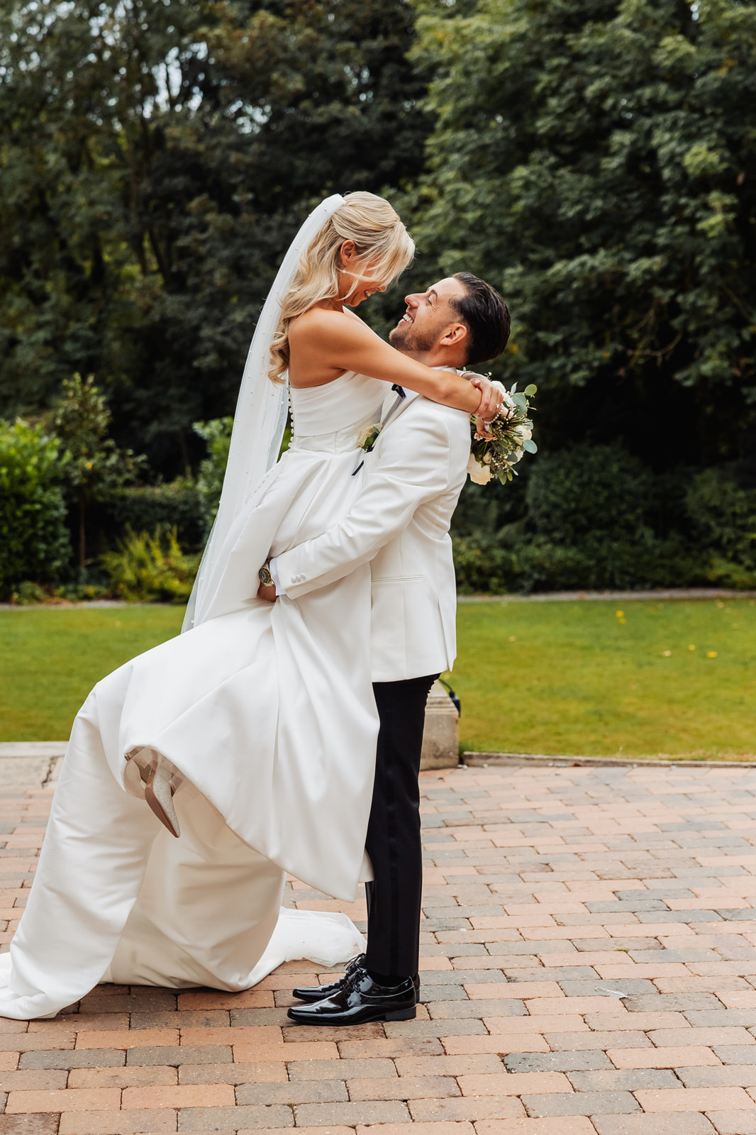 real wedding at Woodlands Hotel Leeds with black tie dress code and images by Yorkshire photographer Fabio Photography from Halifax