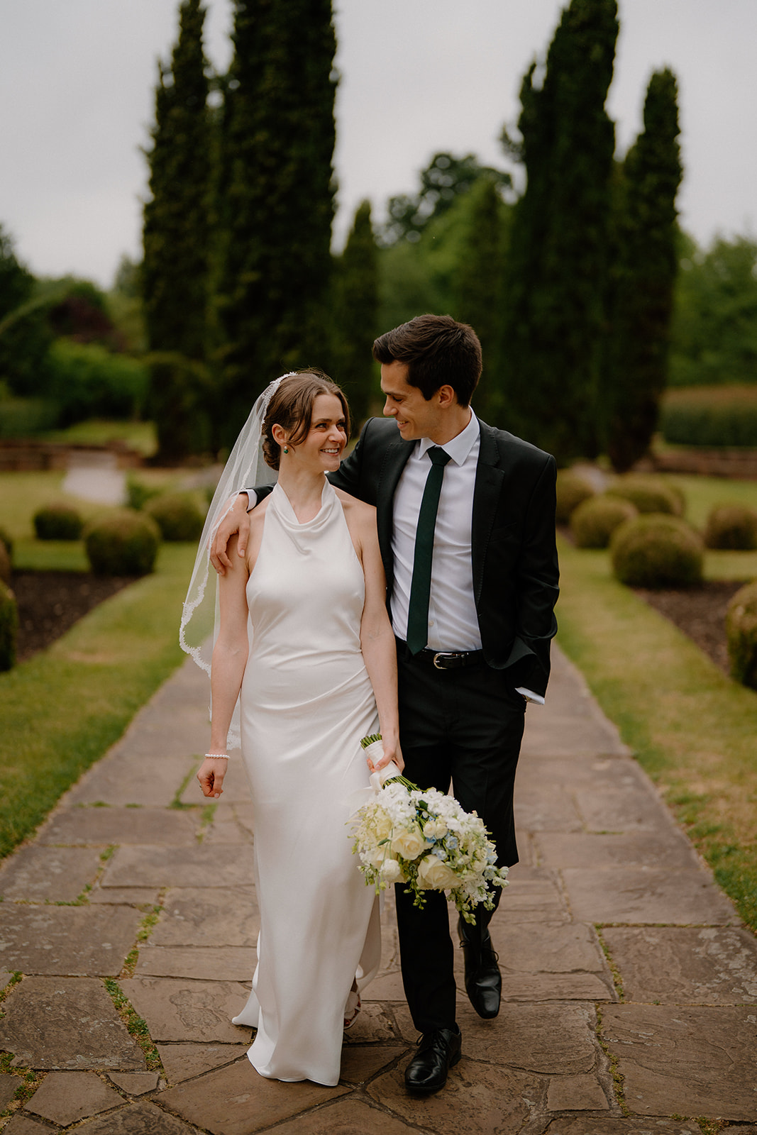 real wedding at Tudor Barn Elthan with London wedding photographer Tom Aizenberg Photography