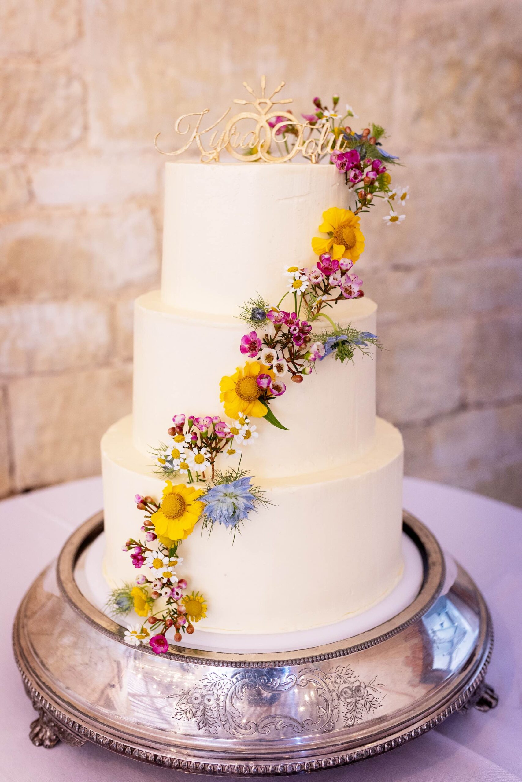 real wedding at Ashley Wood Farm in Wiltshire with Martin Dabek Photography
