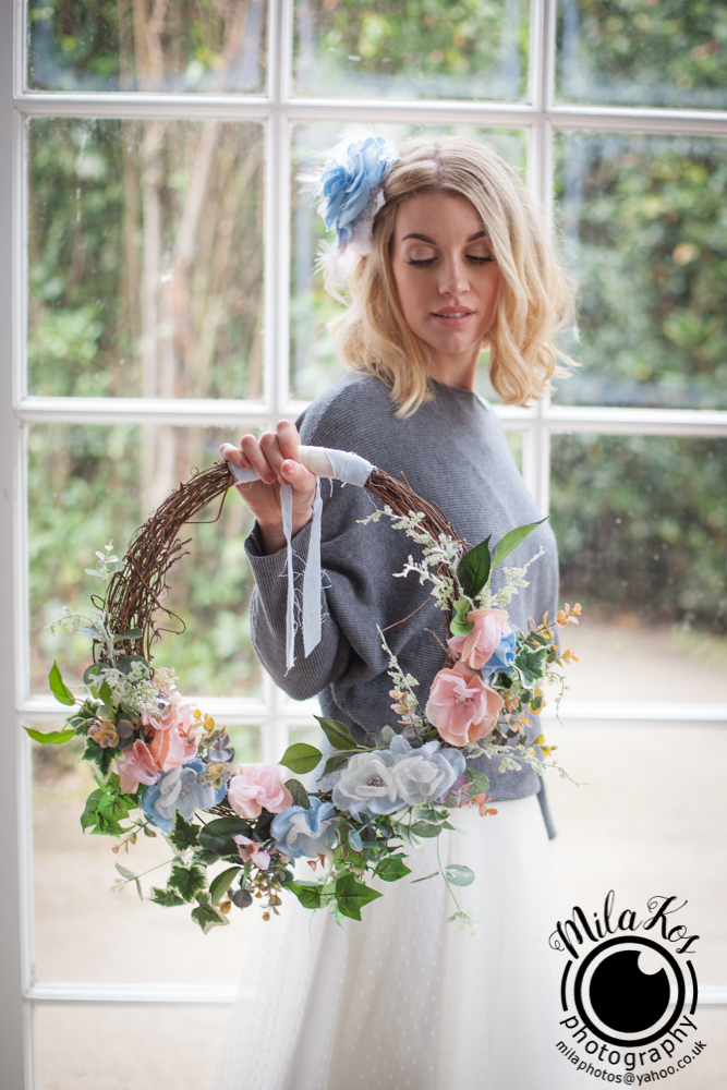 Dusty pink and blue wedding inspiration with Mila Kos on the English Wedding Blog (24)