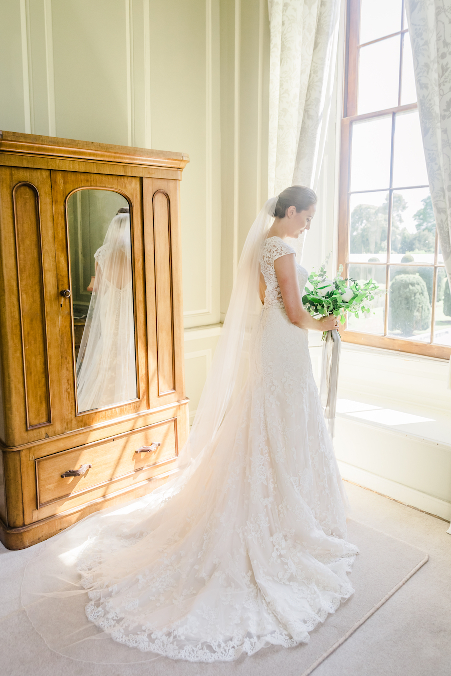 Lovely Essex wedding photographer Ayshea Goldberg on the English Wedding Blog (8)