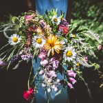 Eco styling ideas for a summer picnic wedding with Bohotanical and the Gilded Fern (40)