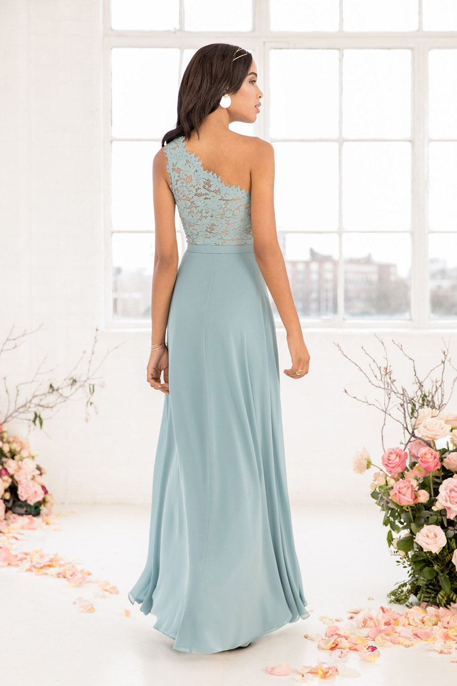 The English Wedding Blog showcases Kelsey Rose bridesmaids dresses for 2019 in dusty pink, pastel yellow and blue and more (7)