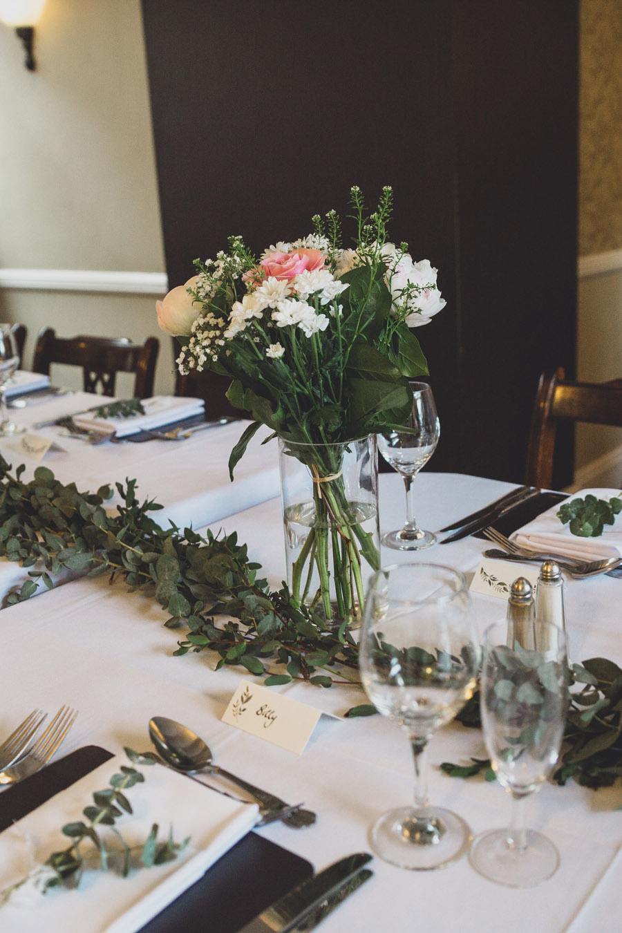 Gorgeous English summer wedding with fabulous florals and botanical styling, with Jess Yarwood Photography on the English Wedding Blog (25)