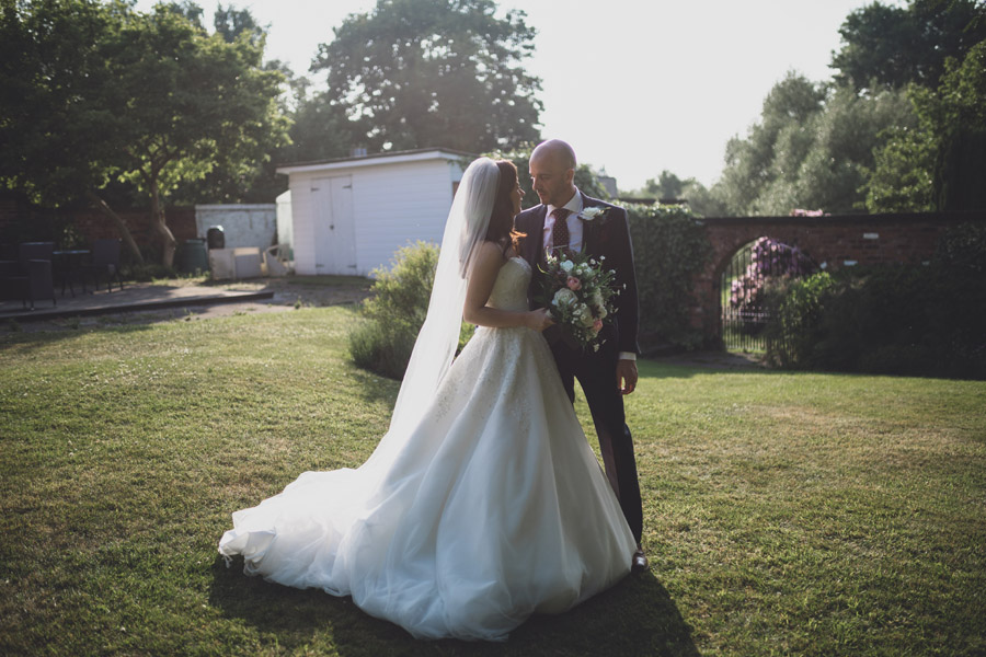 Gorgeous English summer wedding with fabulous florals and botanical styling, with Jess Yarwood Photography on the English Wedding Blog (34)