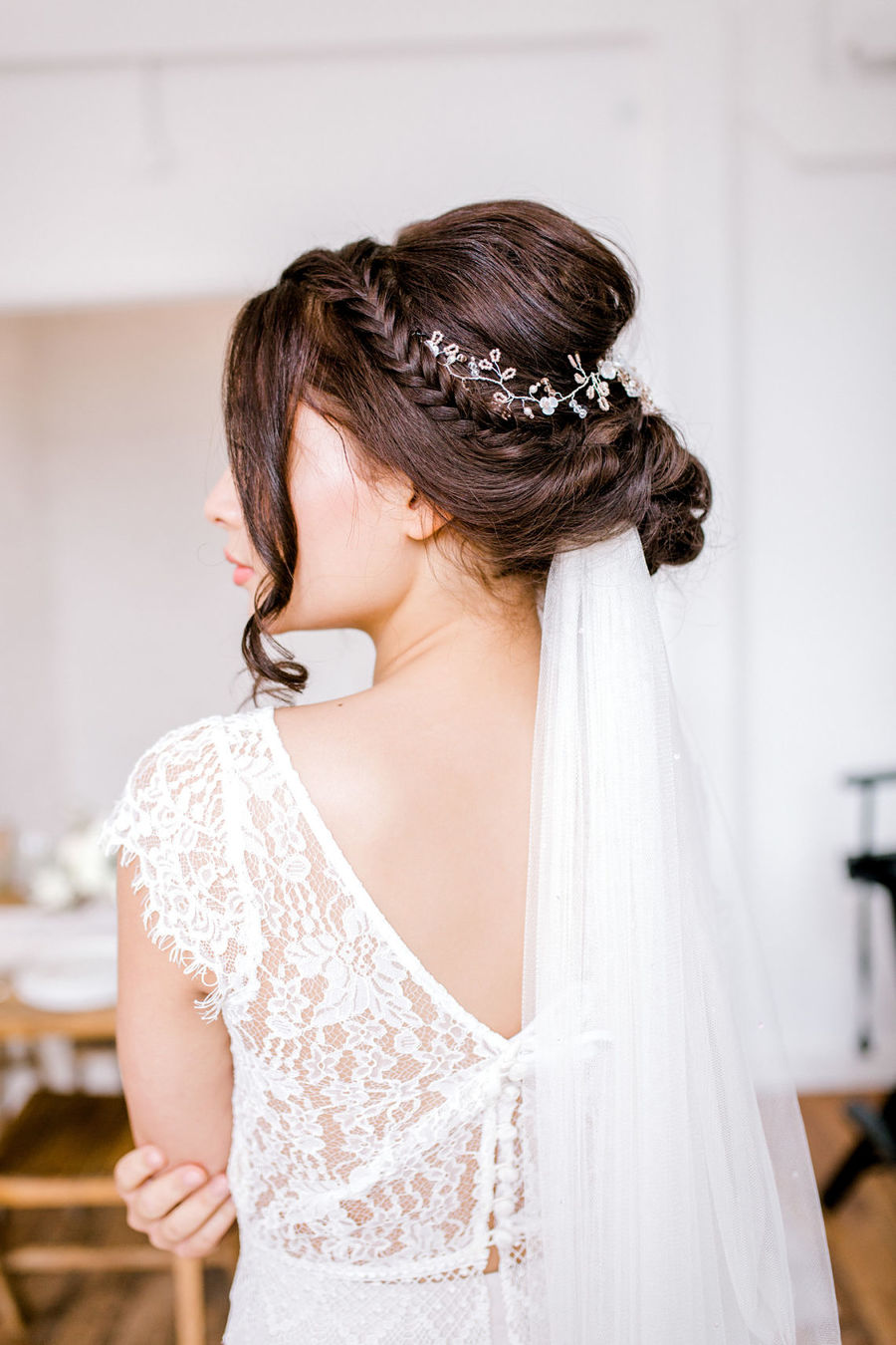 Minimal elegant wedding style ideas by Wildflower Wedding Planner Natasha, images Helene Elliott Photography (25)