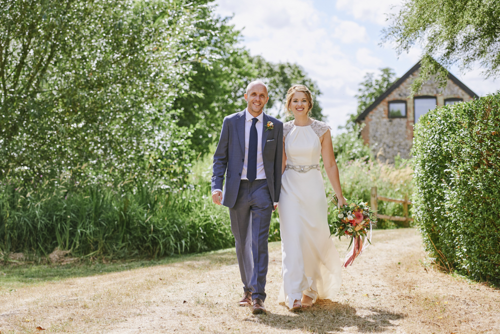 Relaxed styling for a summer wedding near Cambridge with Rose Images Wedding Photography (21)