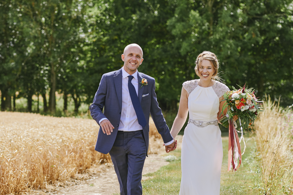 Relaxed styling for a summer wedding near Cambridge with Rose Images Wedding Photography (23)