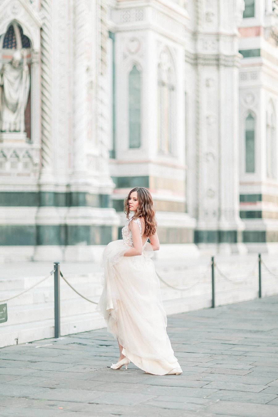 Tuscany Italian wedding ideas styling tips with Sonya Lalla Photography on English-Wedding.com (48)