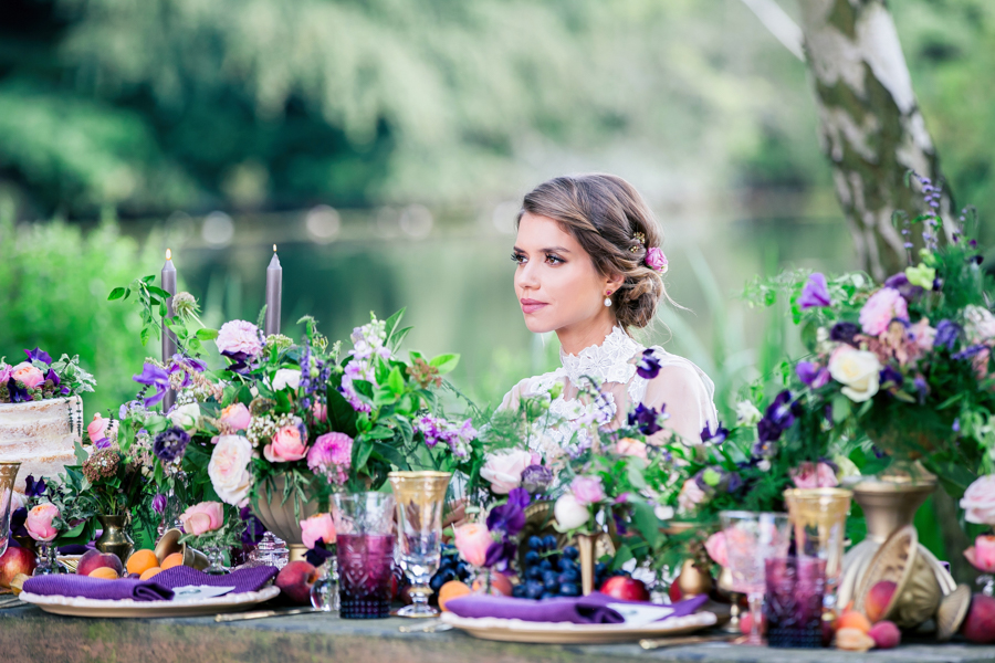 Stunning florals and archway flower surround for a breathtaking wedding style article on English Wedding, image credit Lisa Payne Photography (33)
