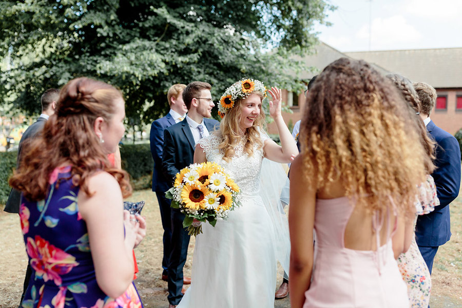 Sunflower wedding style inspiration with Hannah K Photography (11)