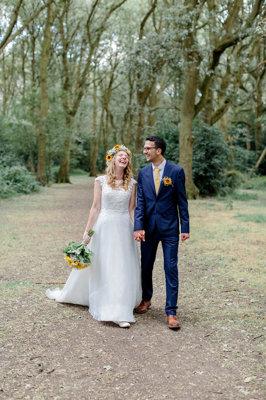 Sunflower wedding style inspiration with Hannah K Photography (24)