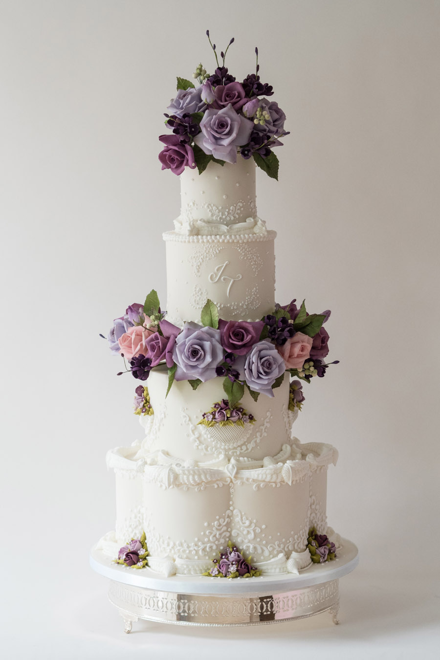 Beautiful wedding cakes by The Frostery - trends and ideas for 2019 (21)