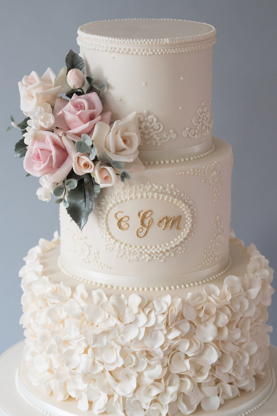 Beautiful wedding cakes by The Frostery - trends and ideas for 2019 (5)