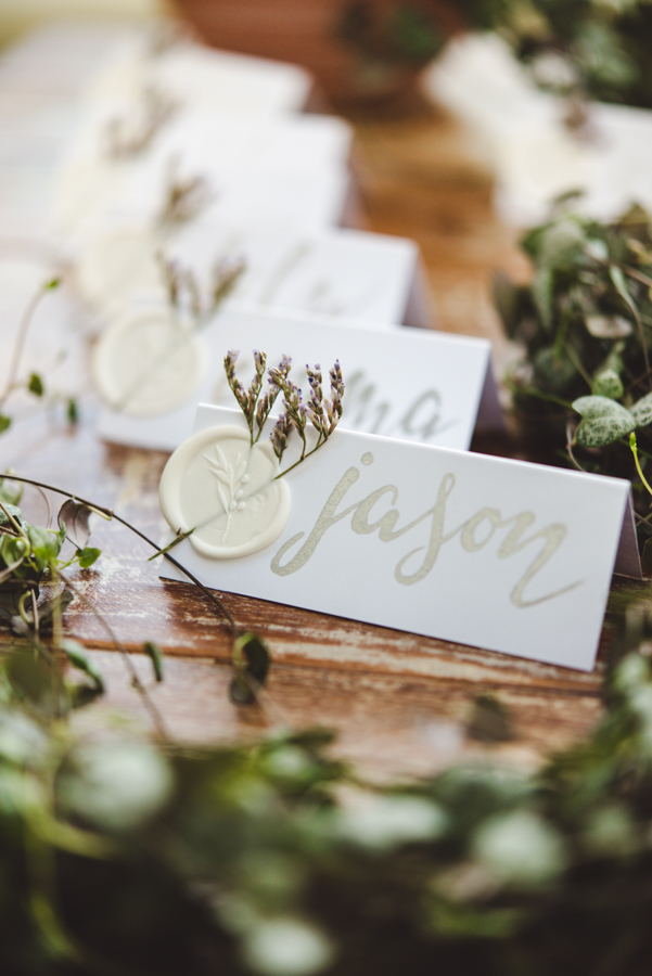 Lush city garden wedding styling ideas on English Wedding, images by Neli Prahova Photography (10)
