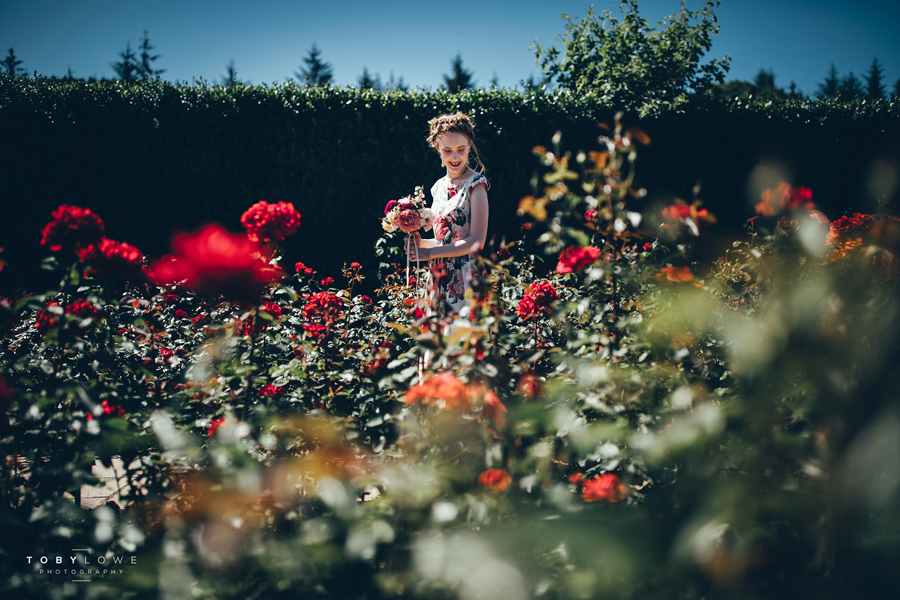English garden wedding inspiration with hundreds of roses, images by Toby Lowe Photography (3)