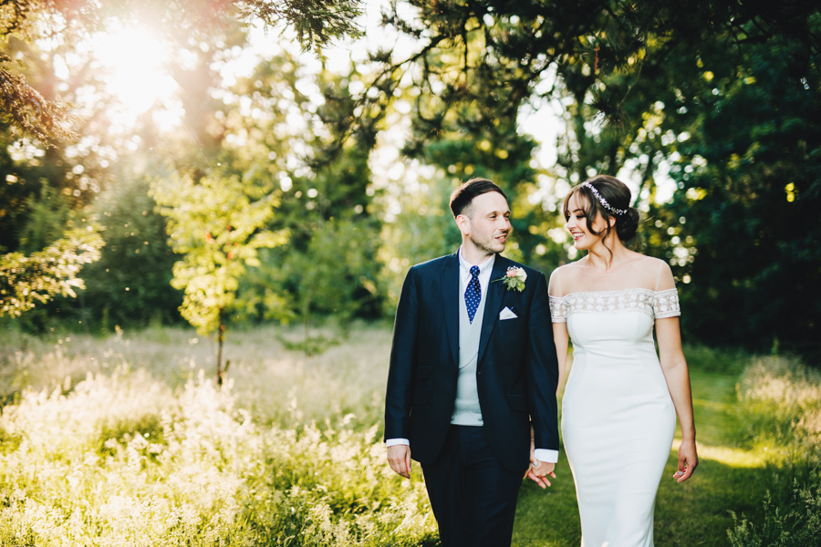 Mixed summer florals and beaming beautiful sunshine at Iscoyd Park with Rachel Joyce Photography (51)