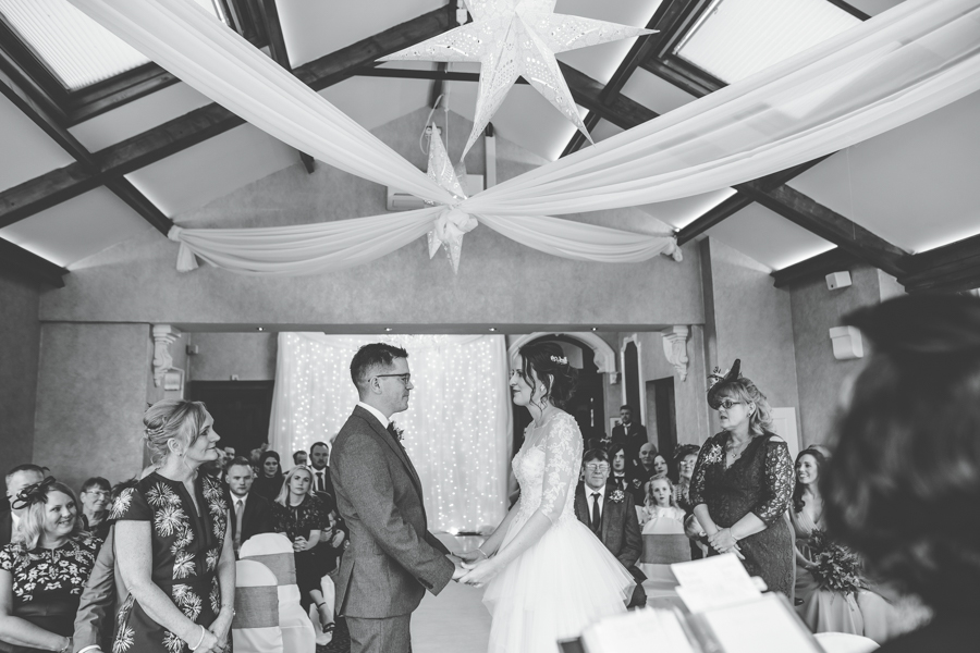 A gorgeous snowy wedding at Higher Trapp Country House Hotel with Rachel Joyce Photography (13)