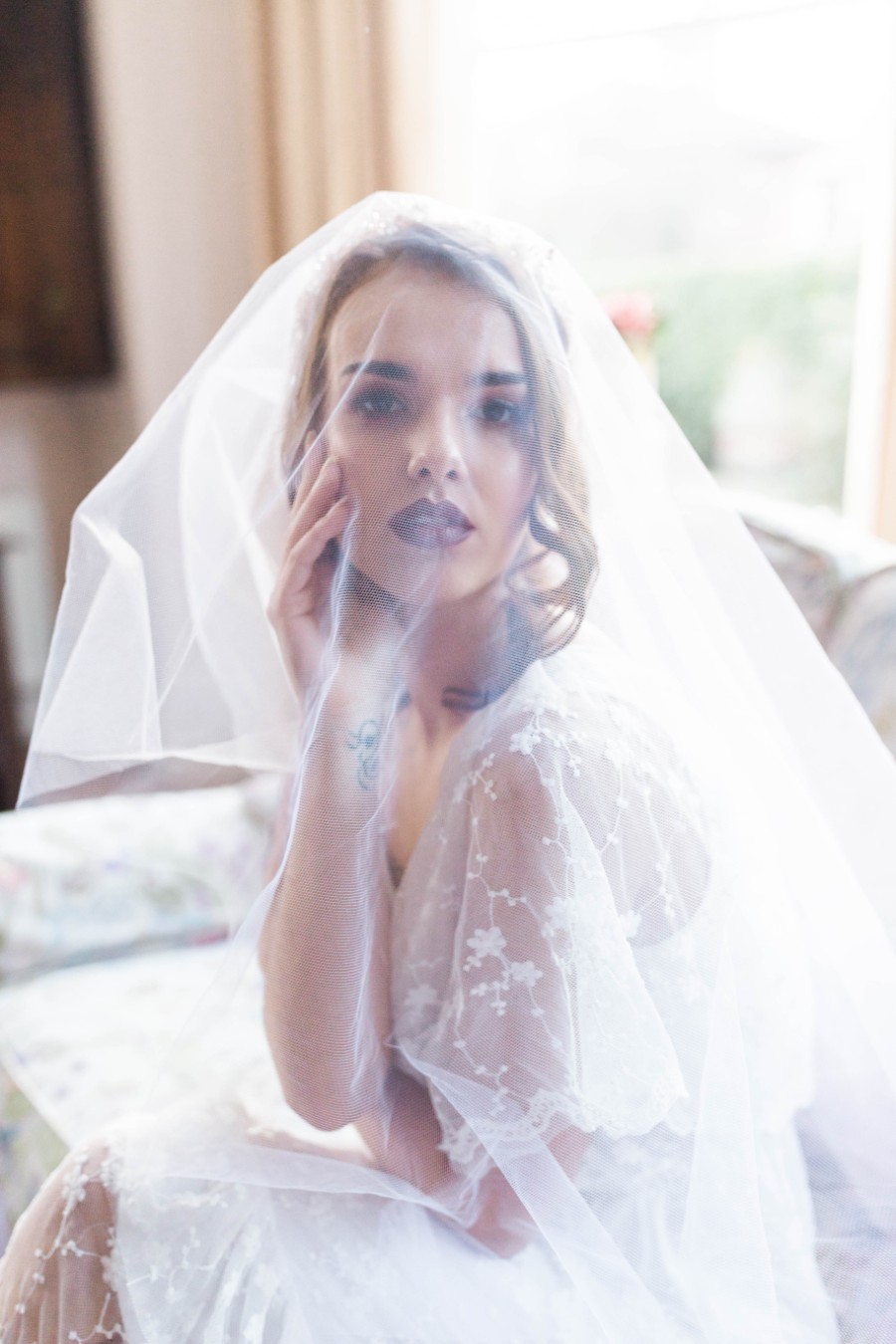 alternative vintage bridal style with Courage and Dash Photography (17)