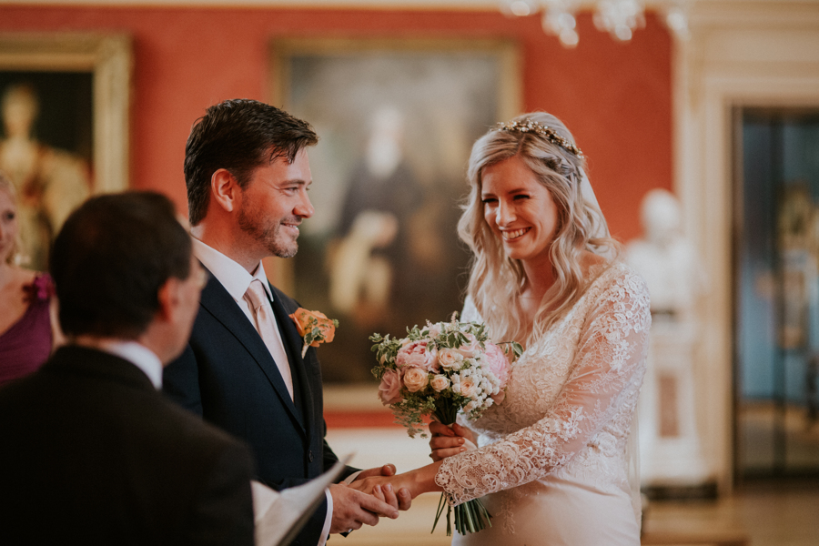 Ginger and Jamie's Ashmolean Museum wedding in Oxford, photo credit MT Studio Photography (15)