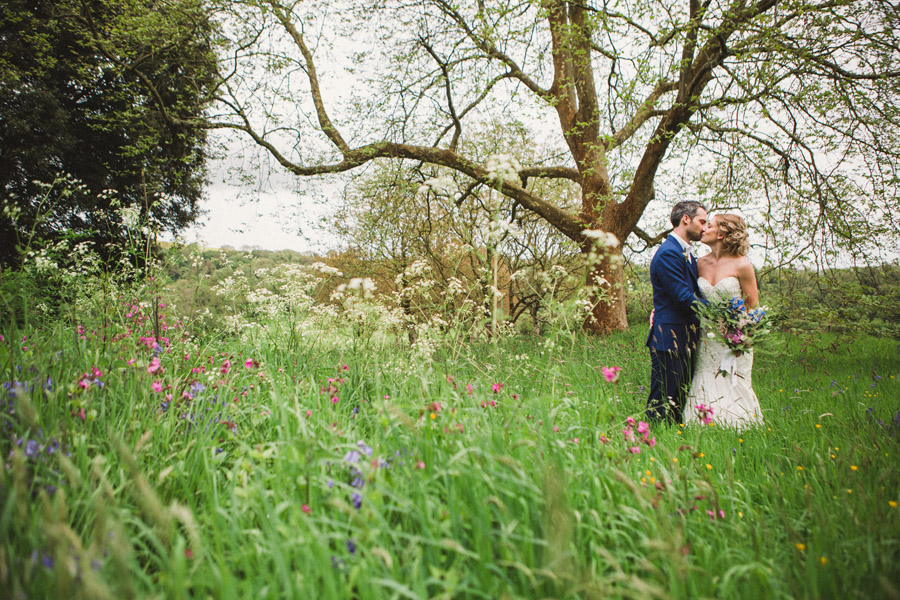 wildflowers wedding in devon, image credit Emma Stoner Photography (28)