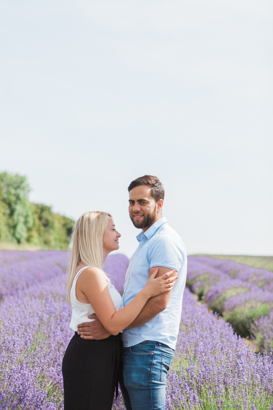 Beautiful UK lavender fields for engagement photography with Amanda Karen Photography (15)