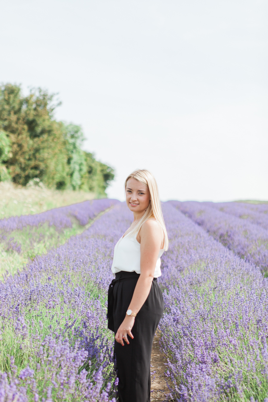 Beautiful UK lavender fields for engagement photography with Amanda Karen Photography (23)