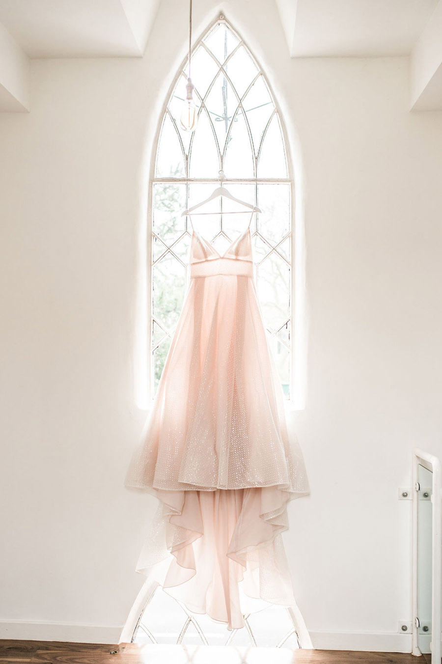 Modern luxe wedding style ideas with images by Laura Jane Photography (24)