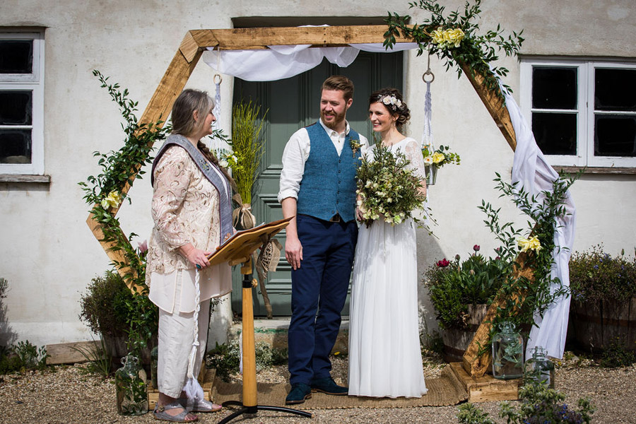 Organic and sustainable wedding style blog with Freeformimages Photography at River Cottage (9)