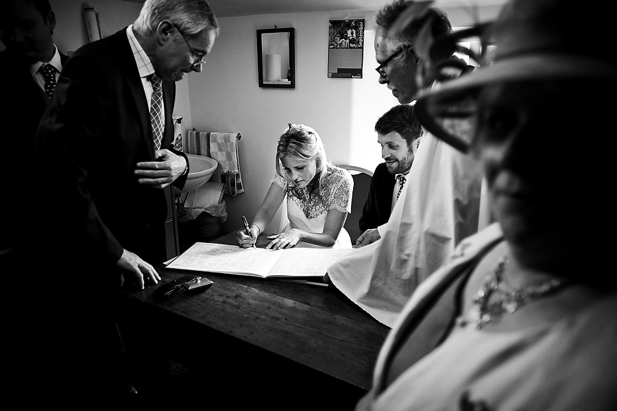 Reportage and documentary wedding photography - traditions and tips! Martin Beddall Photography (12)