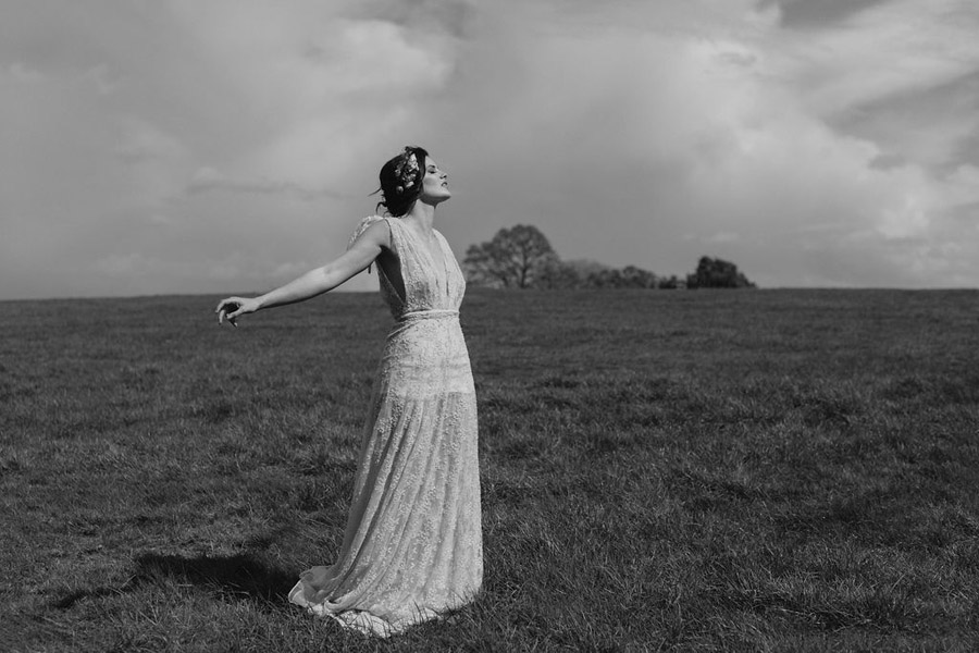 relaxed boho bridal style fashion shoot in London with Sussie Mellstedt (13)